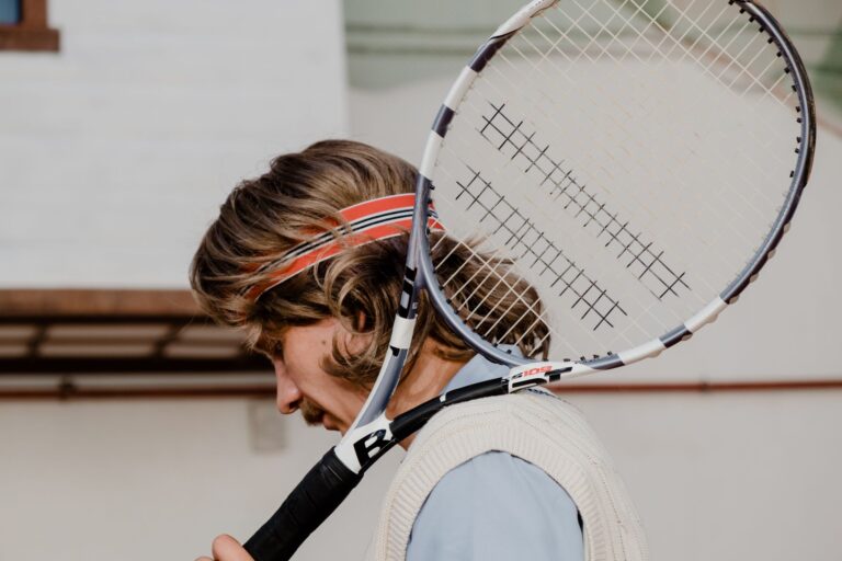 How to choose the right tennis racket for your game