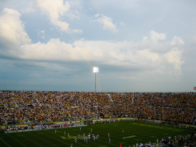 Neyland Stadium hits 130.3 decibels as Tennessee beats Alabama